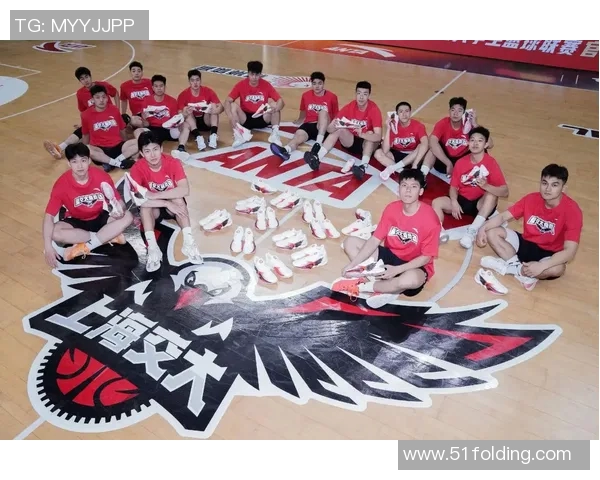 深入分析上海篮球队战术布局与比赛策略的创新与挑战 深入分析上海篮球队战术布局与比赛策略的创新与挑战